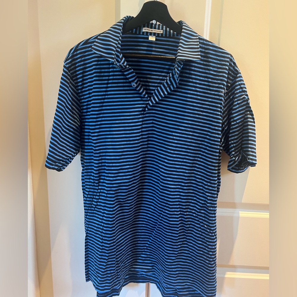 Men’s Peter Millar size medium short sleeved golf shirt!